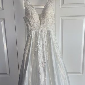 Wedding dress